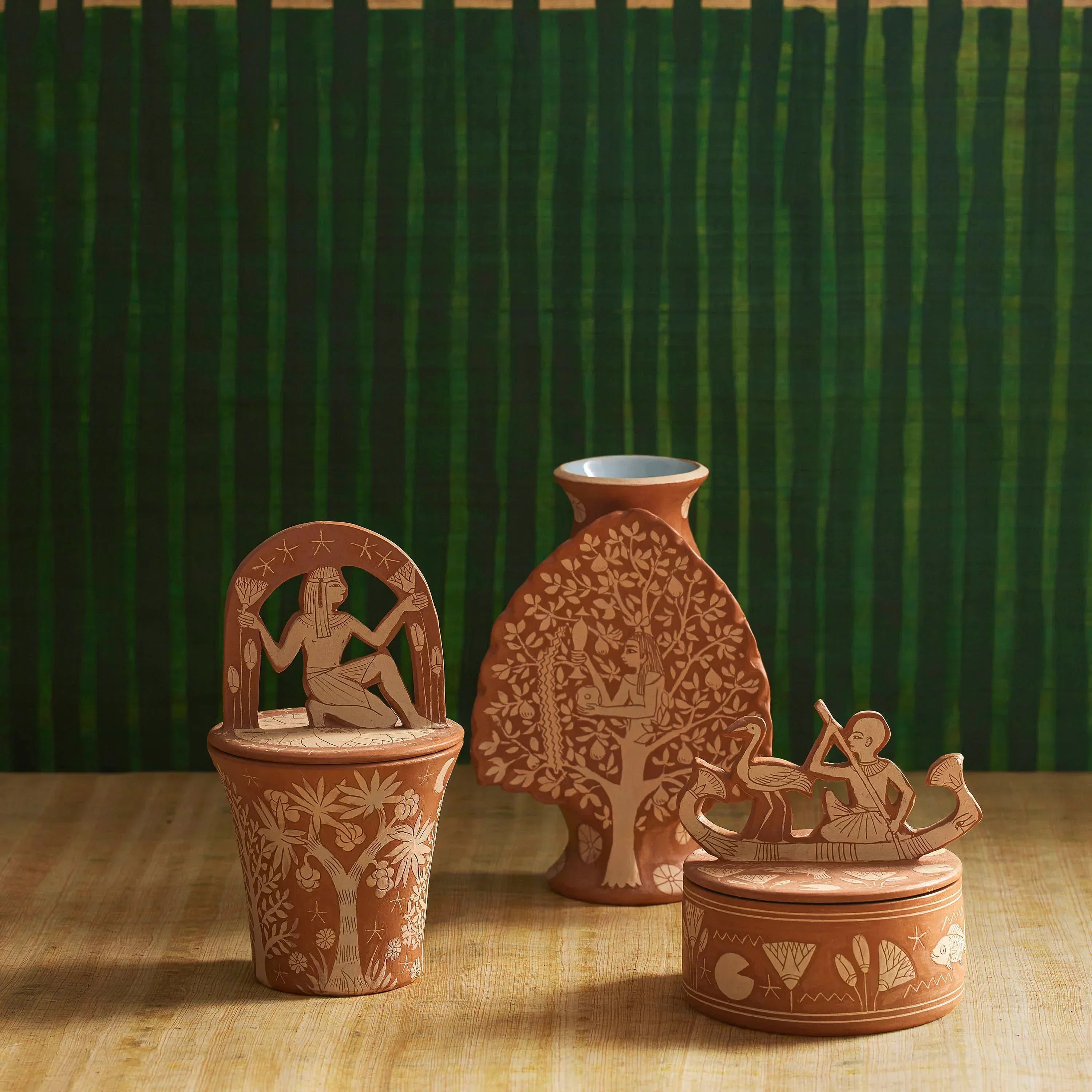 Canoe Jar With Lid