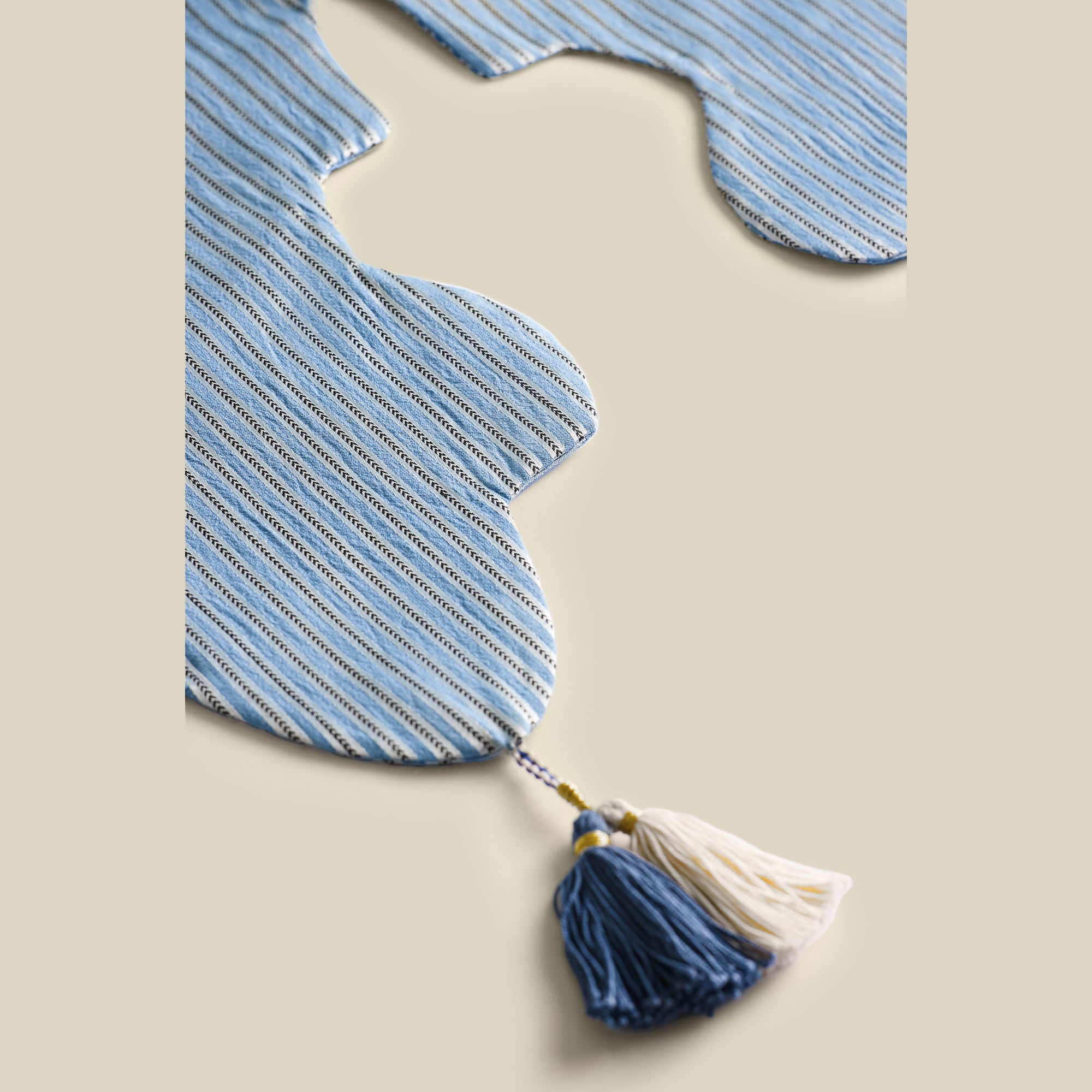 Sultana Table Runner