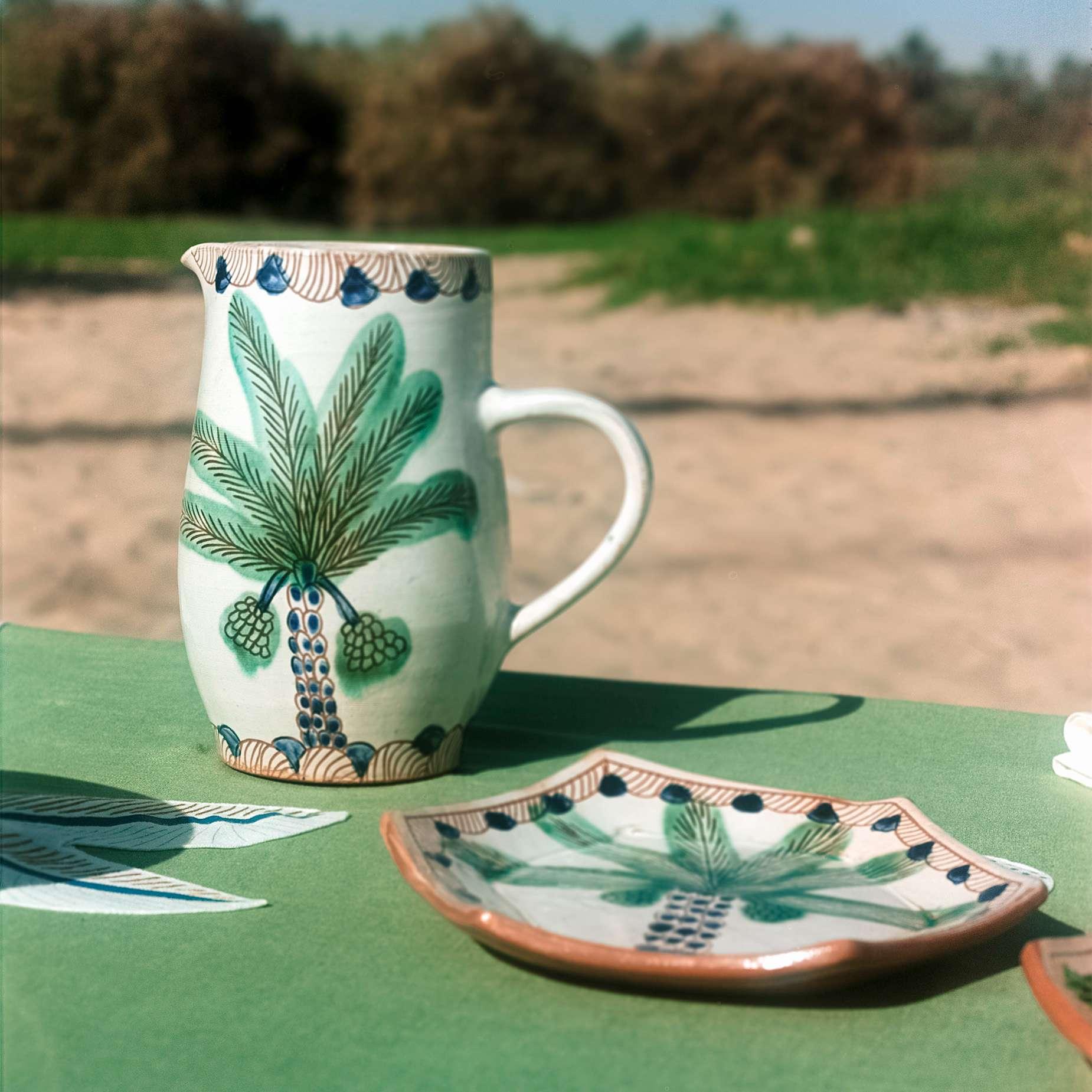 Royal palm Jug