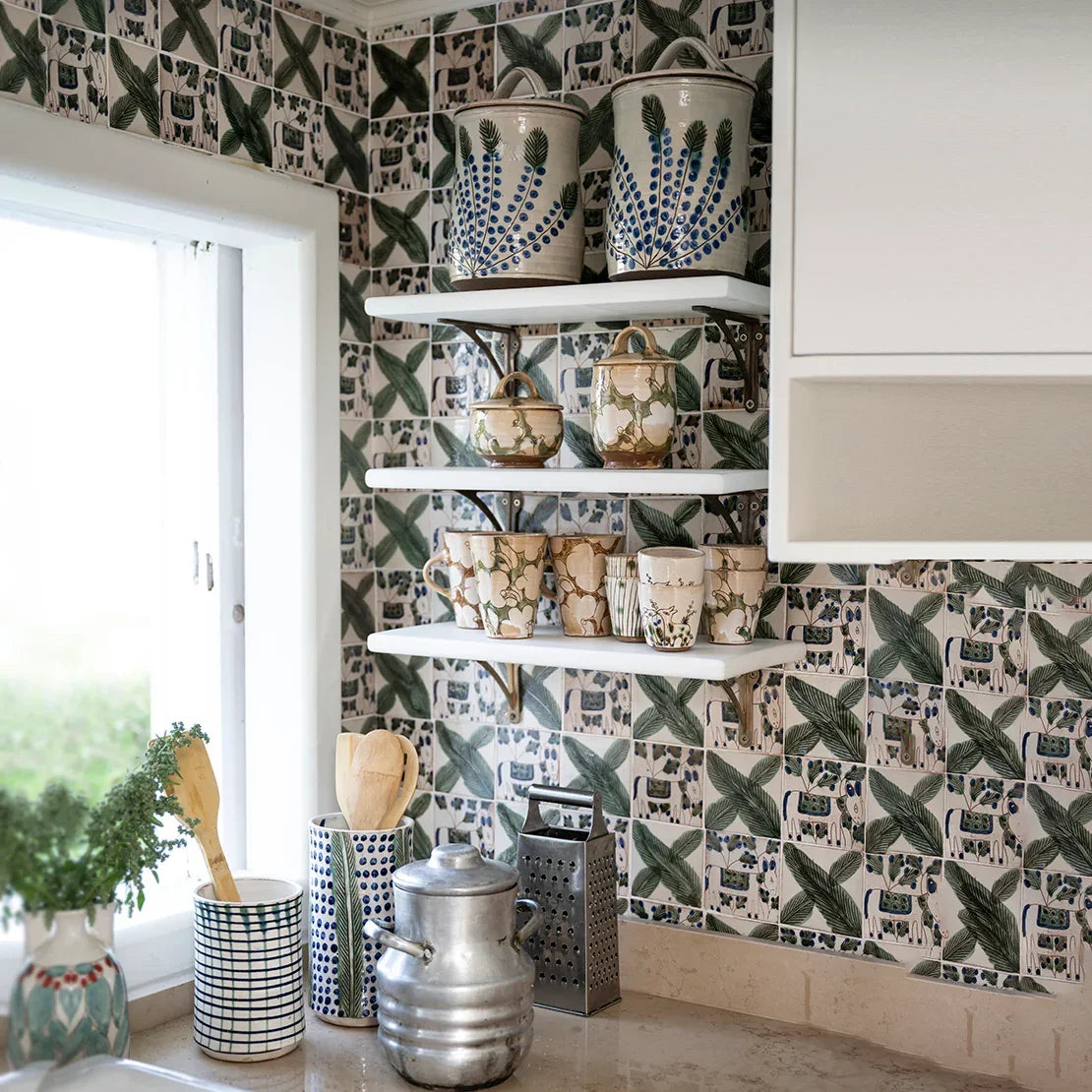 Dotty Vine Utensil Holder