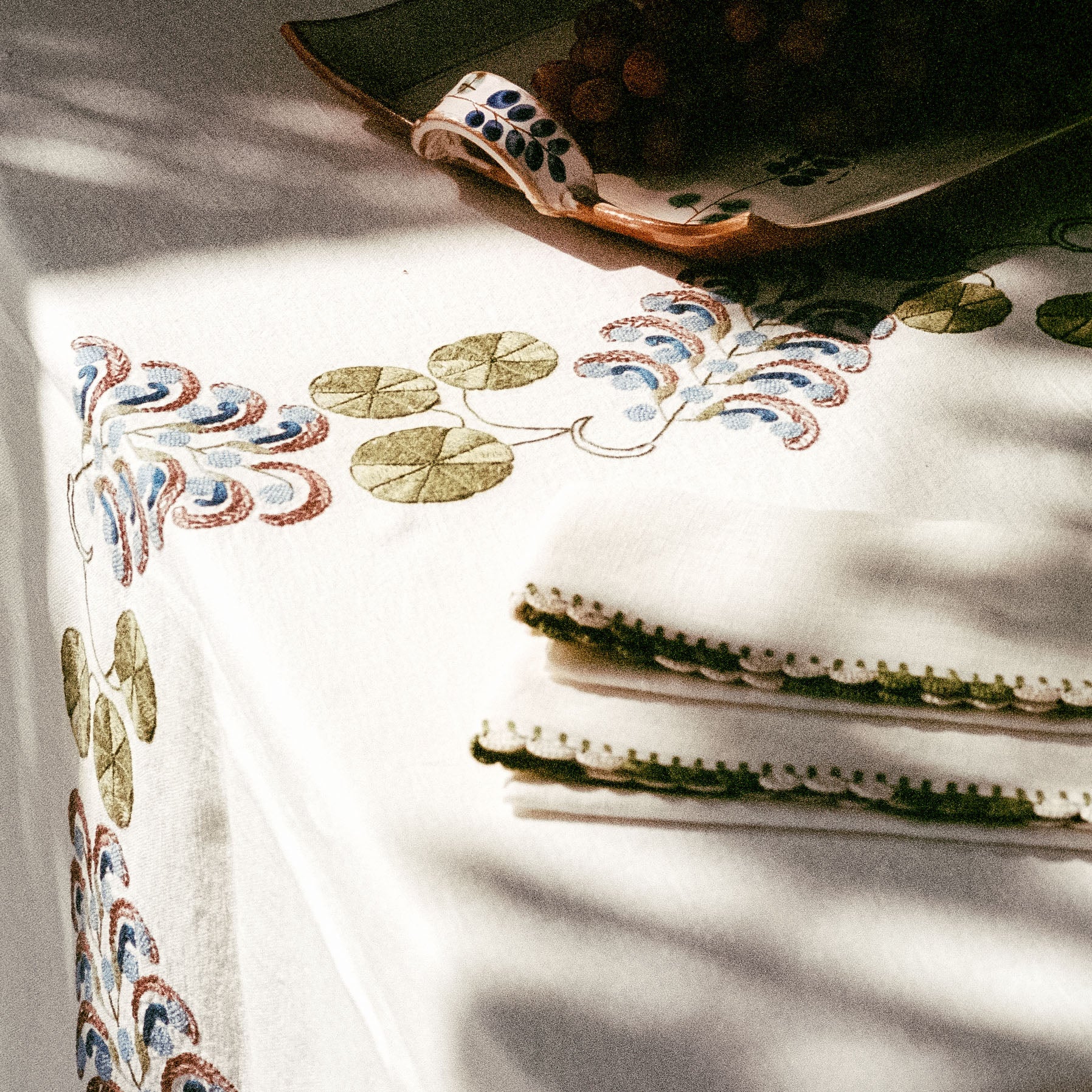 Luxor Vine Hand-Embroidered Linen Tablecloth