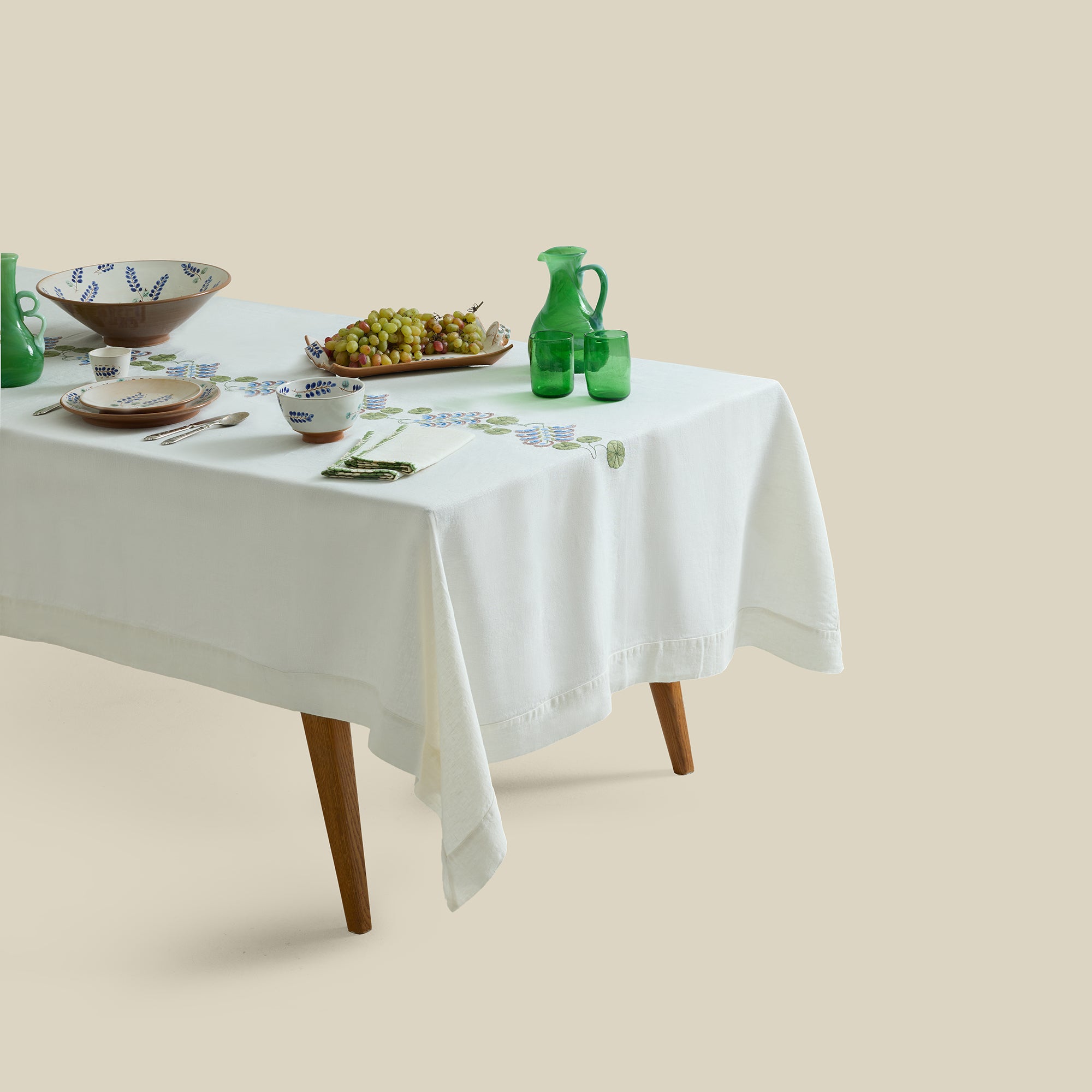 Luxor Vine Hand-Embroidered Linen Tablecloth