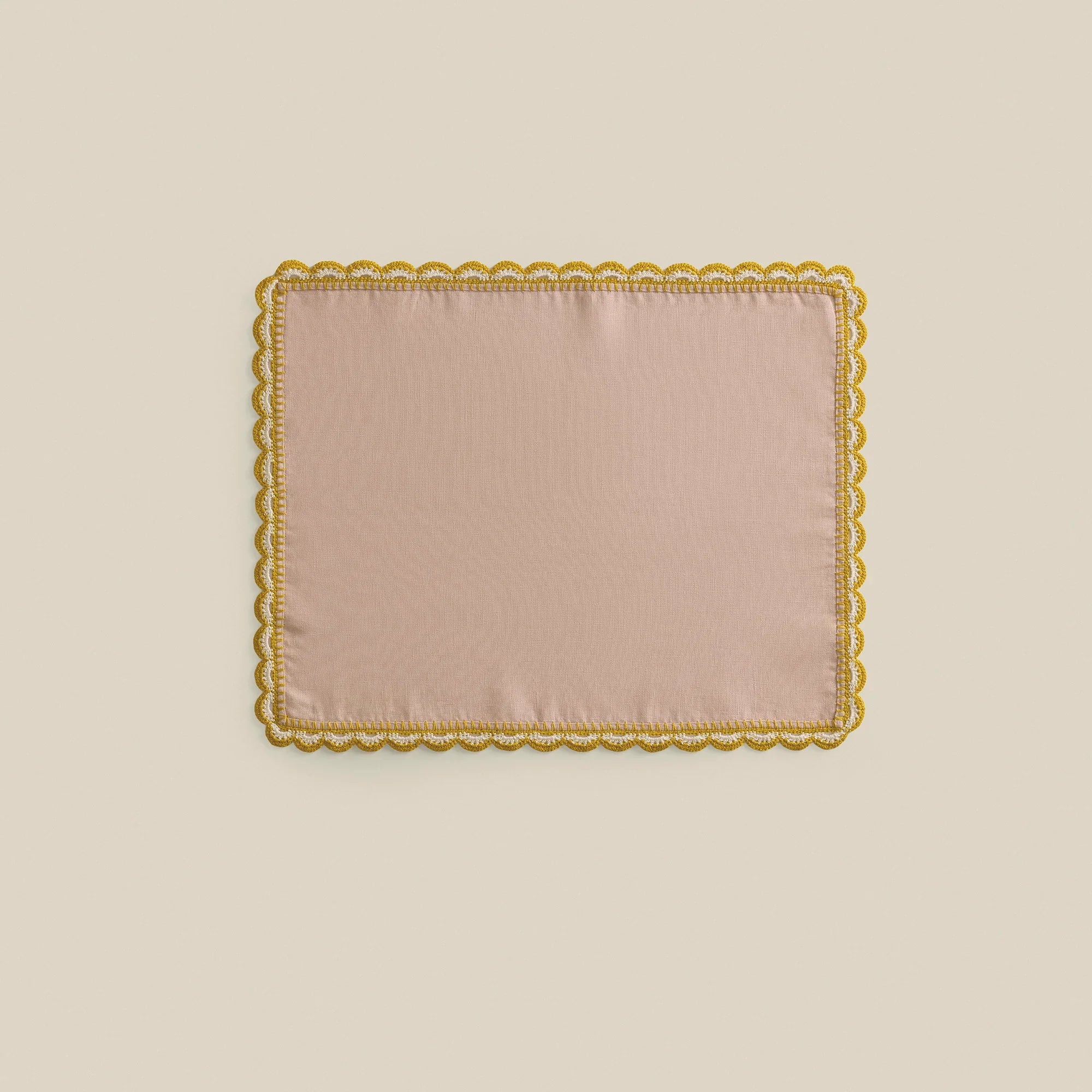Scallop Placemat (Set of 2)