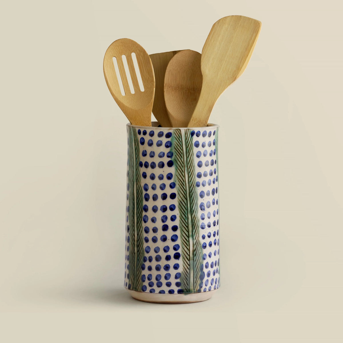 Utensil holder