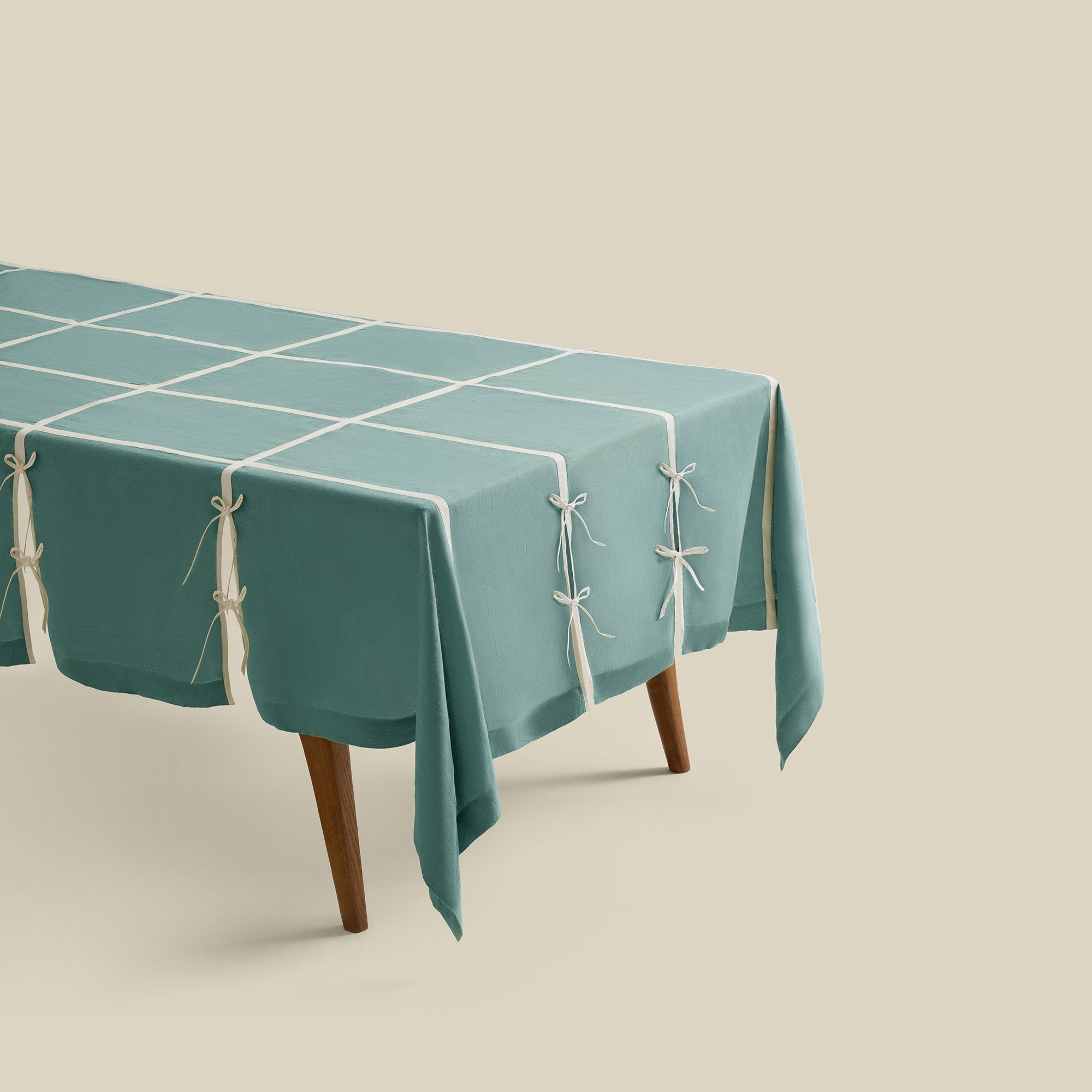 Tie Me Up Appliqué Linen Tablecloth